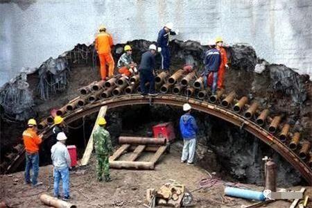 隰县隧道钢花管支护案例